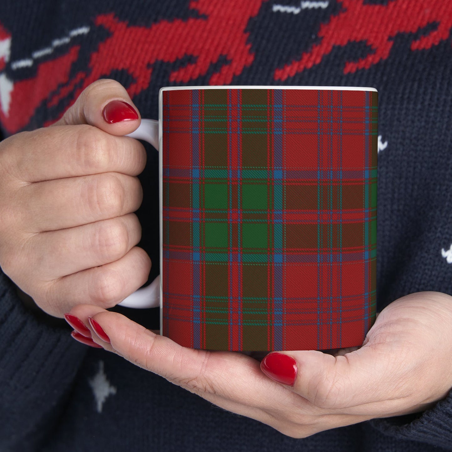 Drummond clan. The elegant and colourful tartan on this mug is taken from the Scottish Register of Tartans based in Scotland.