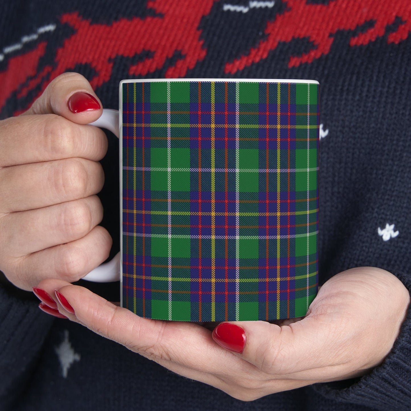 Inglis clan. The elegant and colourful tartan on this mug is taken from the Scottish Register of Tartans based in Scotland.