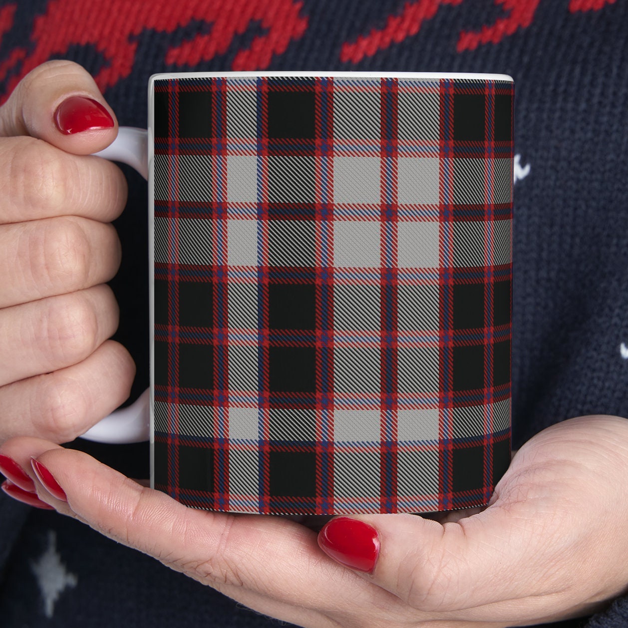 MacPherson clan 2. The elegant and colourful tartan on this mug is taken from the Scottish Register of Tartans based in Scotland.
