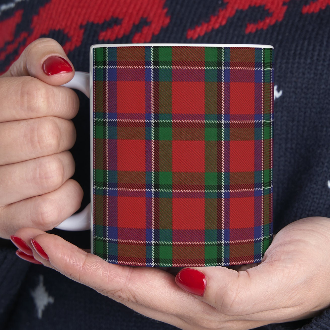Sinclair clan. The elegant and colourful tartan on this mug is taken from the Scottish Register of Tartans based in Scotland.