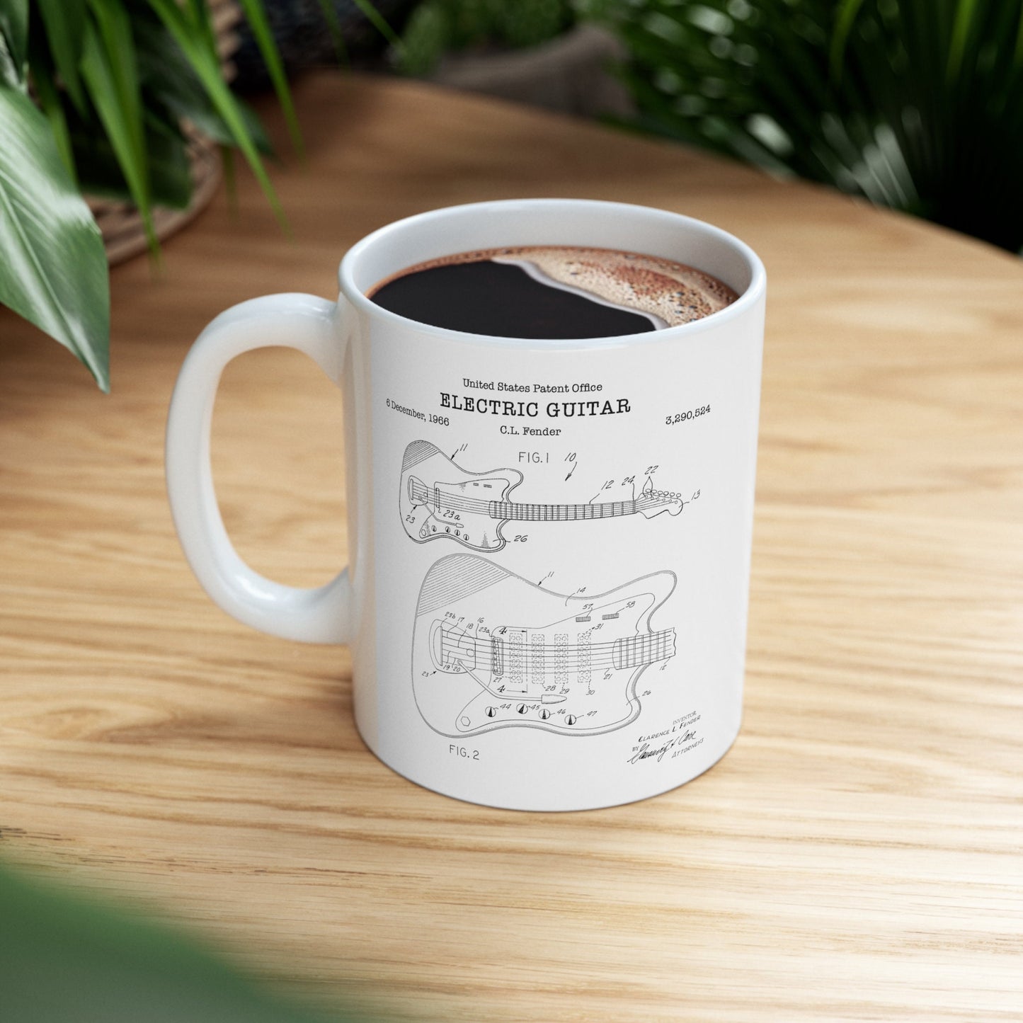 Fender guitar patent from 1953 from the US Patent Office. An 11oz mug perfect as gift for a music lover or guitarist