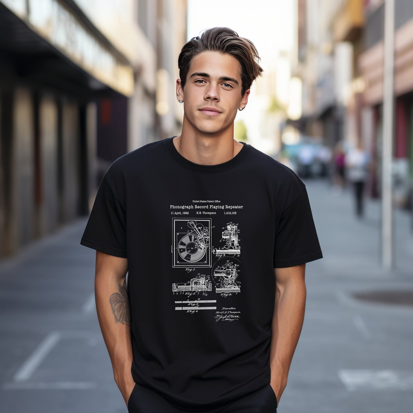 Vintage phonograph record player design from US Patent Office. A quality T shirt perfect gift for music lovers, audiophiles and musicians