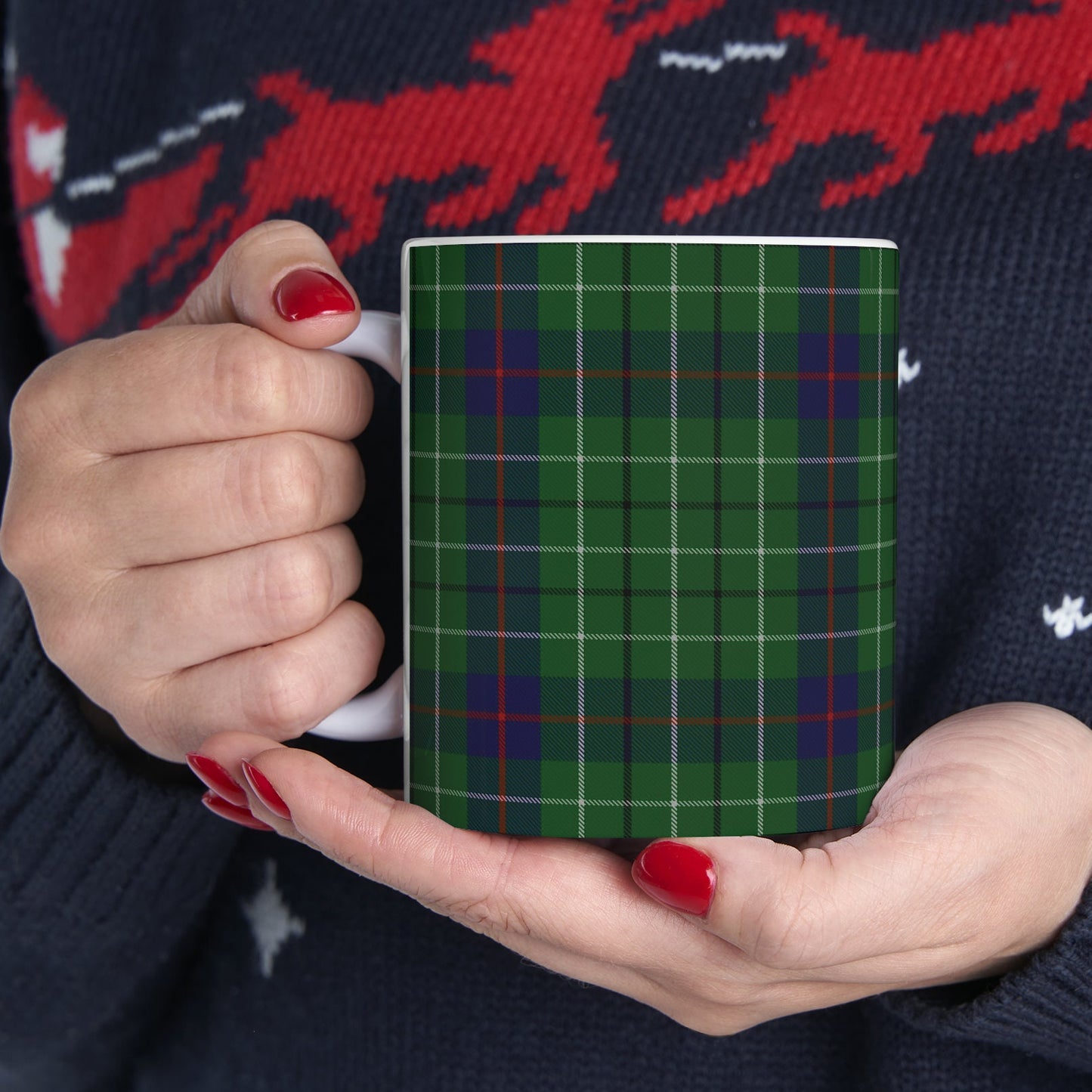 Duncan clan. The elegant and colourful tartan on this mug is taken from the Scottish Register of Tartans based in Scotland.