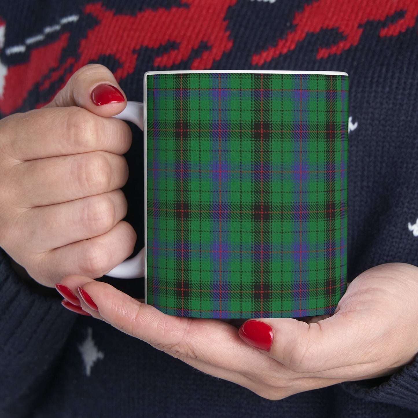 Davidson. The elegant and colourful tartan on this mug is taken from the Scottish Register of Tartans based in Scotland.