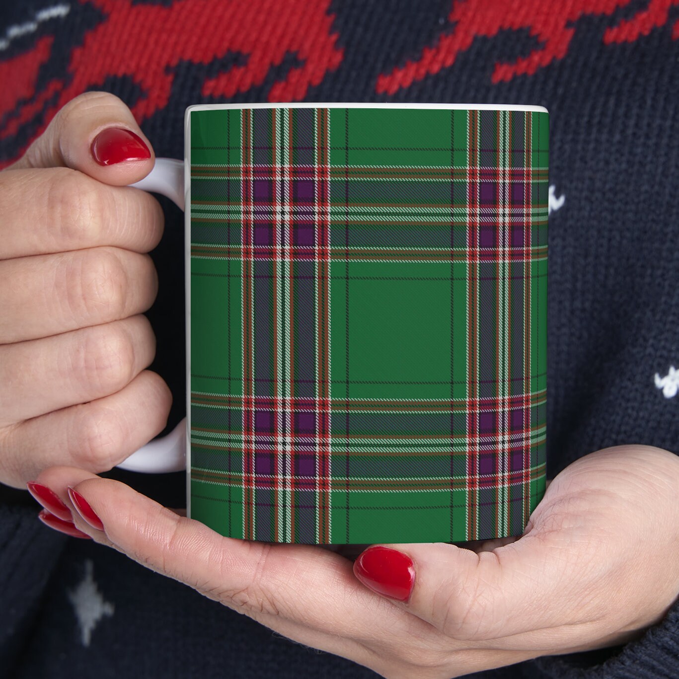 MacFarlane hunting. The elegant and colourful tartan on this mug is taken from the Scottish Register of Tartans based in Scotland.