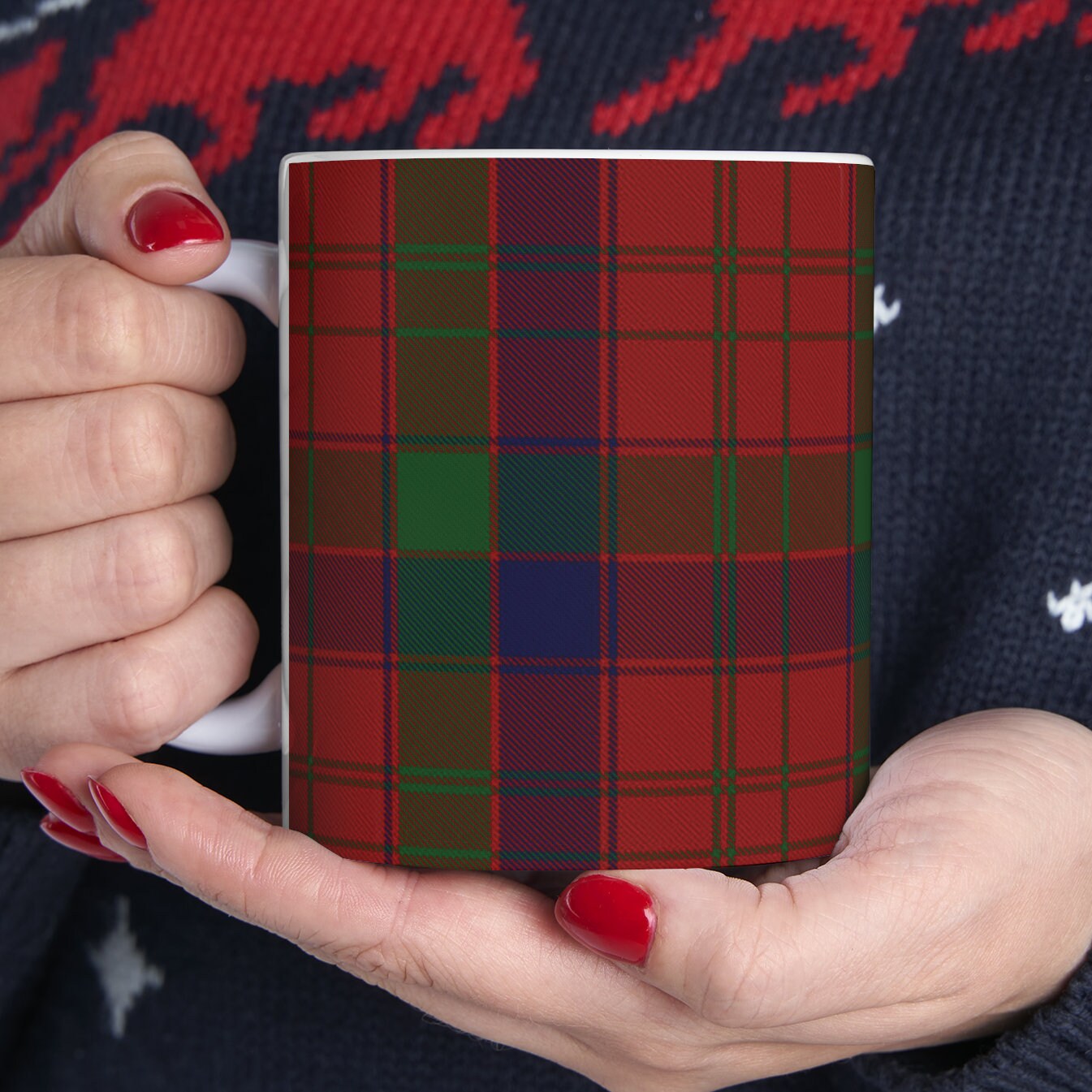 Robertson clan. The elegant and colourful tartan on this mug is taken from the Scottish Register of Tartans based in Scotland.