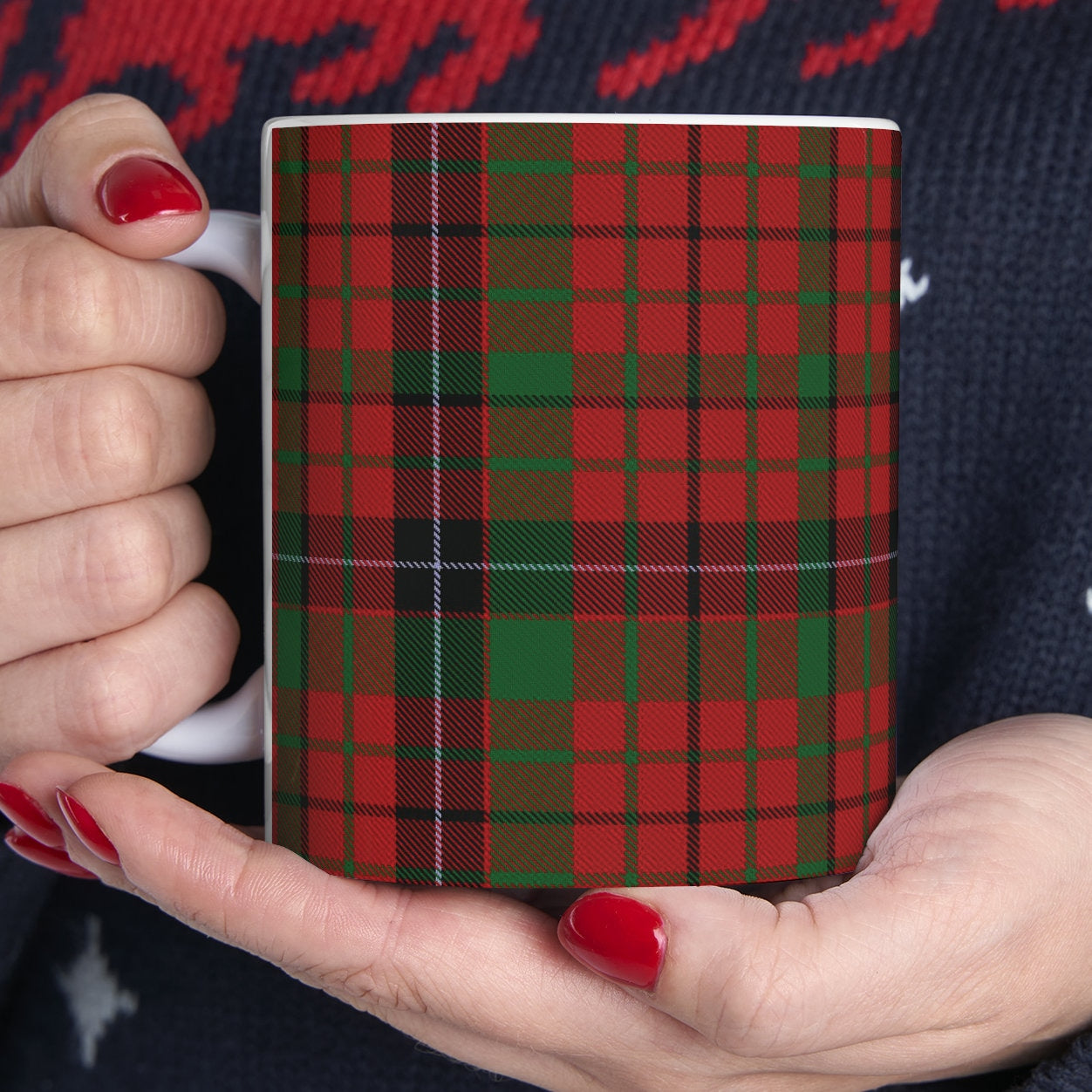 Nicholson clan. The elegant and colourful tartan on this mug is taken from the Scottish Register of Tartans based in Scotland.