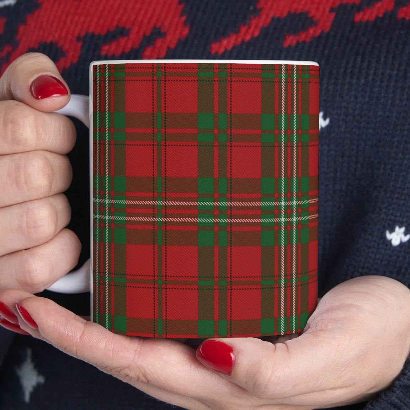 Scott clan. The elegant and colourful tartan on this mug is taken from the Scottish Register of Tartans based in Scotland.