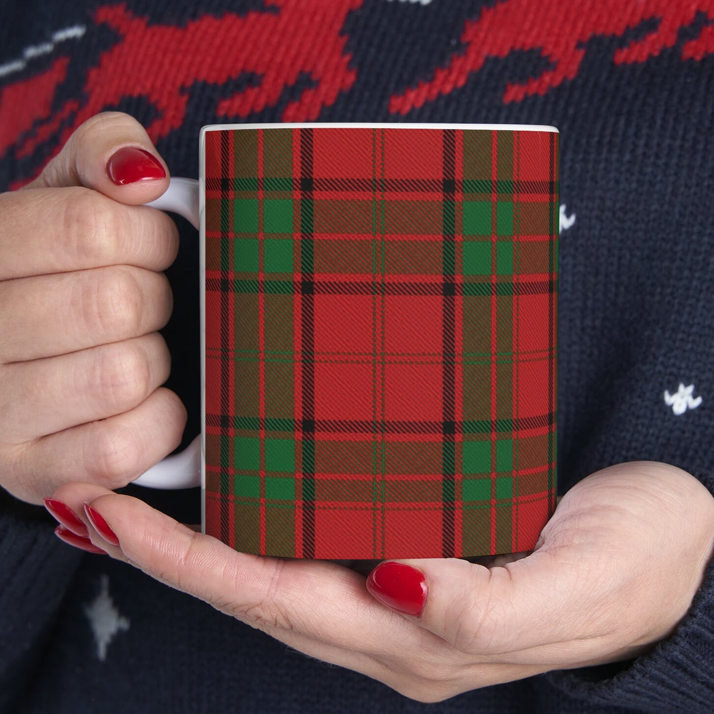 Maxwell clan. The elegant and colourful tartan on this mug is taken from the Scottish Register of Tartans based in Scotland.