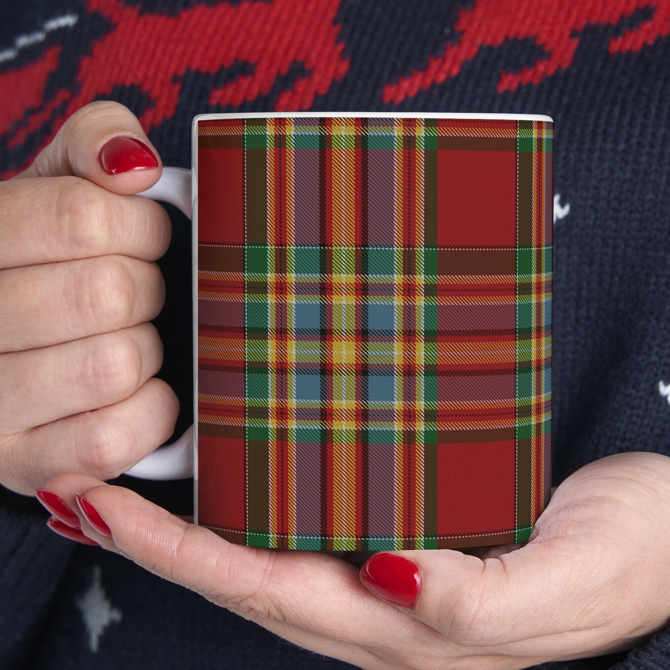 Chattan clan tartan The elegant and colourful tartan on this mug is taken from the Scottish Register of Tartans based in Scotland.