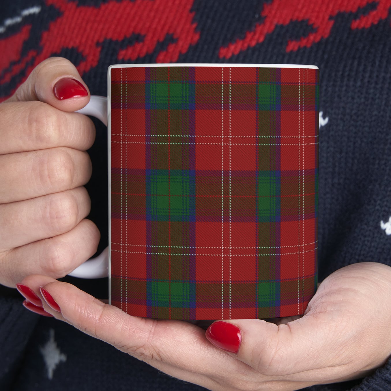 Chisholm 142 tartan The elegant and colourful tartan on this mug is taken from the Scottish Register of Tartans based in Scotland.
