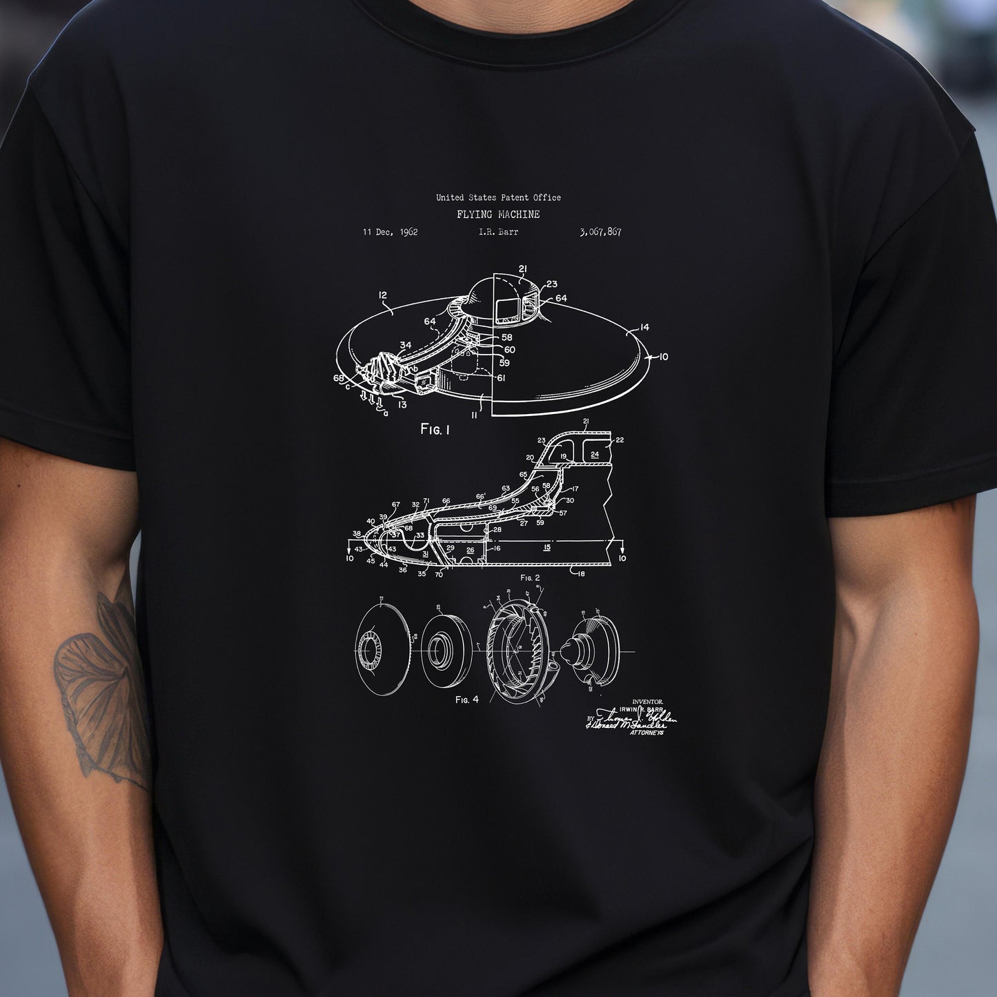 Flying saucer style steampunk Flying Machine design T shirt from the US Patent Office . Perfect gift for any aviation fan, pilot, airplane