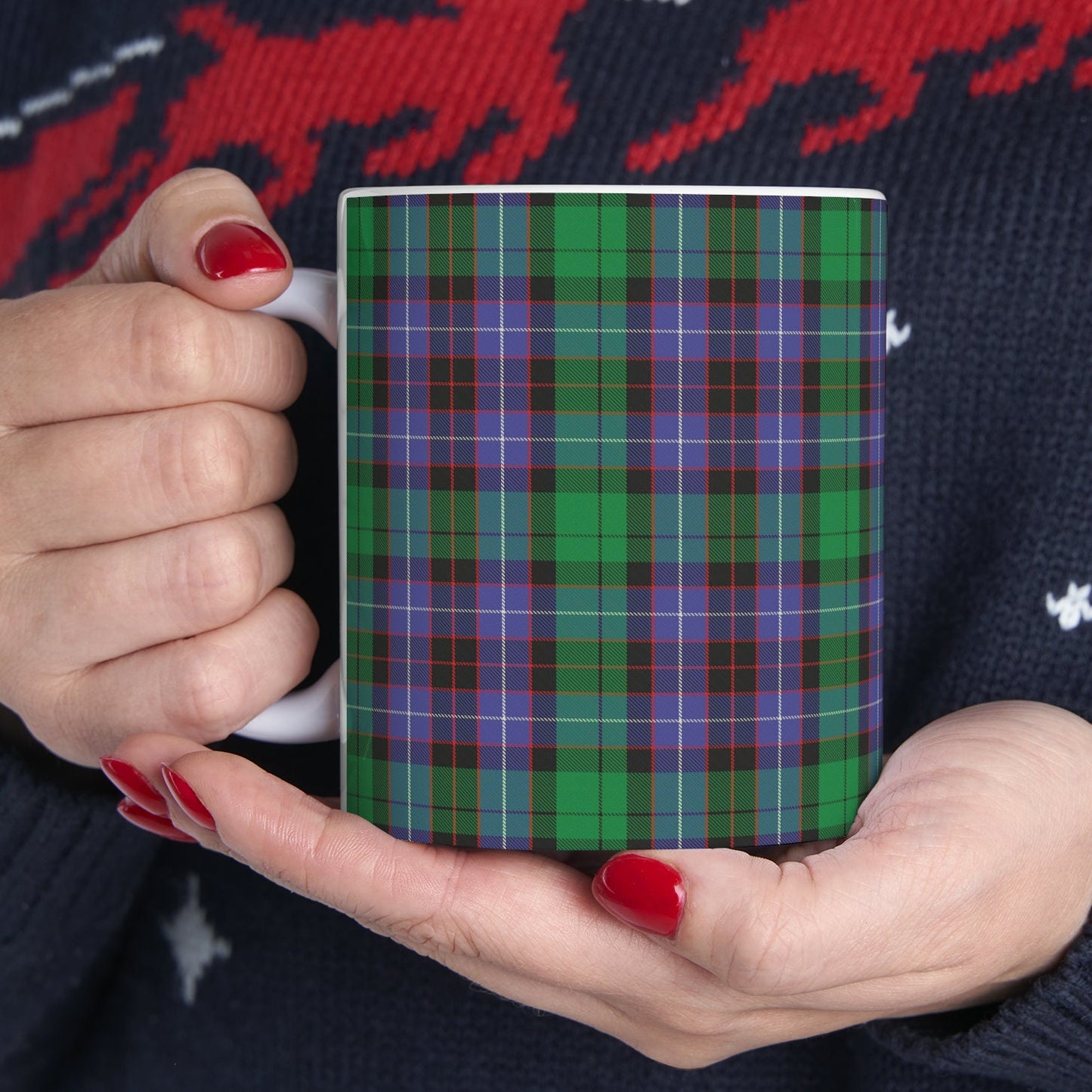 Hunter clan. The elegant and colourful tartan on this mug is taken from the Scottish Register of Tartans based in Scotland.
