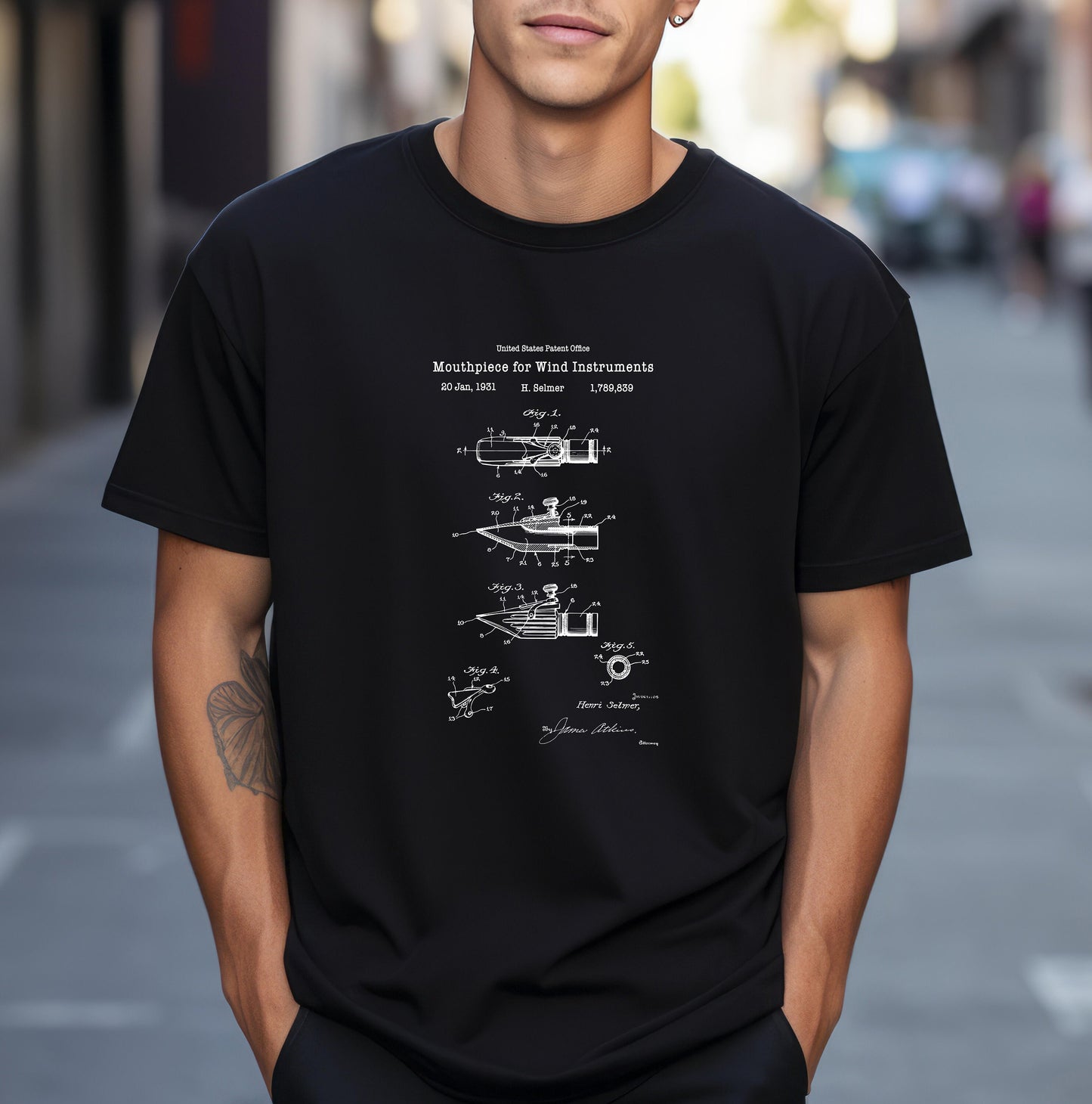 Mouthpiece for woodwind musical instruments design from US Patent Office. Quality T shirt perfect for musicians, music lovers, band members