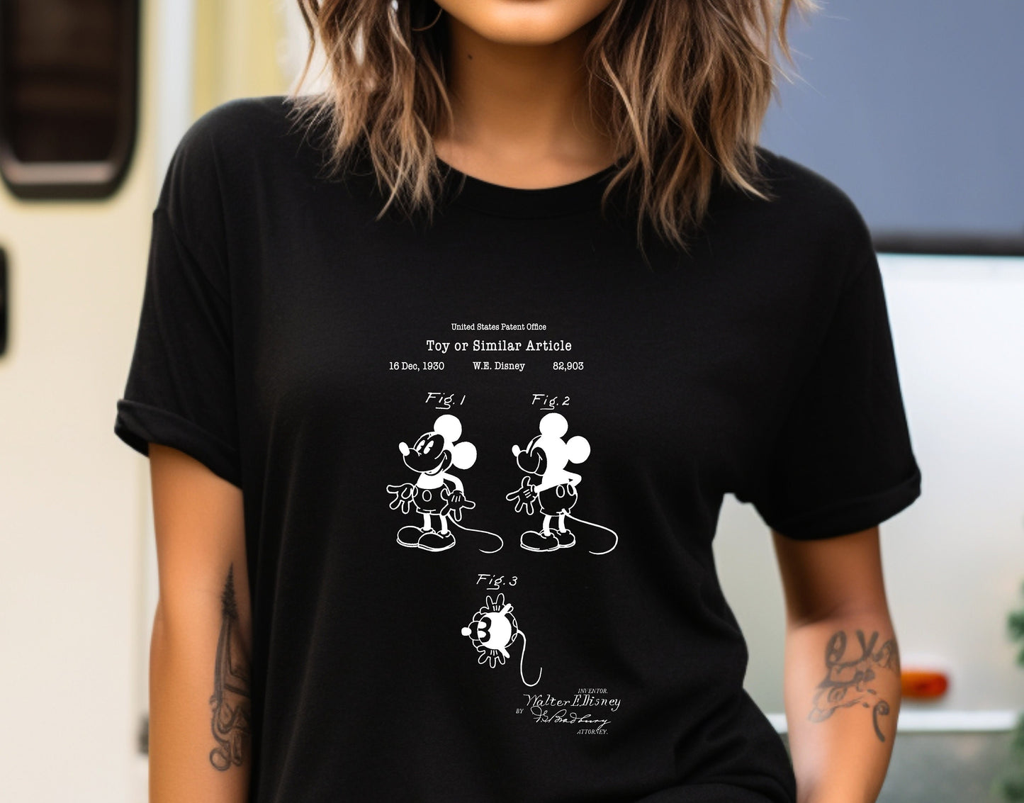 Original Walt Disney Mickey Mouse design from US Patent Office. A quality T shirt perfect for movie lovers, animation, films, Disney