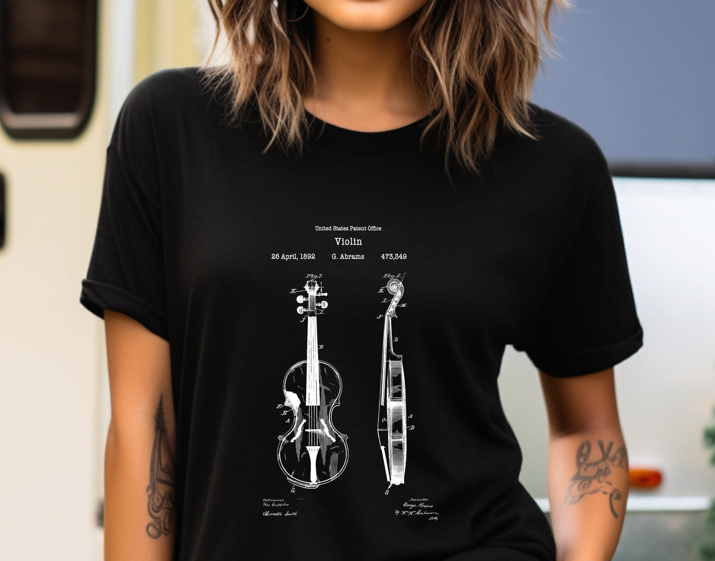 Vintage violin stringed musical instrument design from US Patent Office. A quality T shirt perfect for musicians, music lovers, violinists