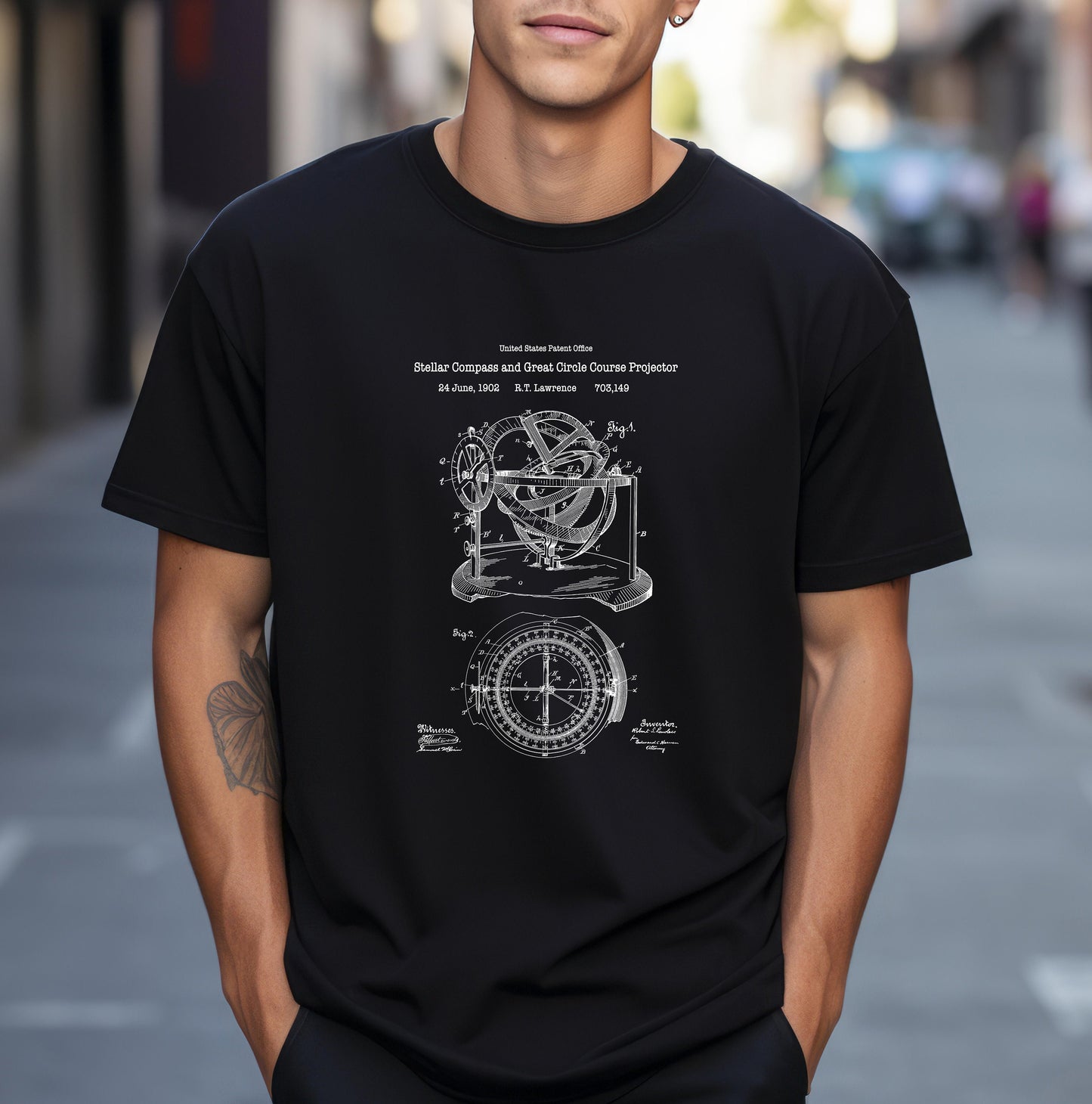 Nautical stellar compass navigation design from US Patent Office. A quality T shirt perfect for sailing lovers, sailors, navy, navigator