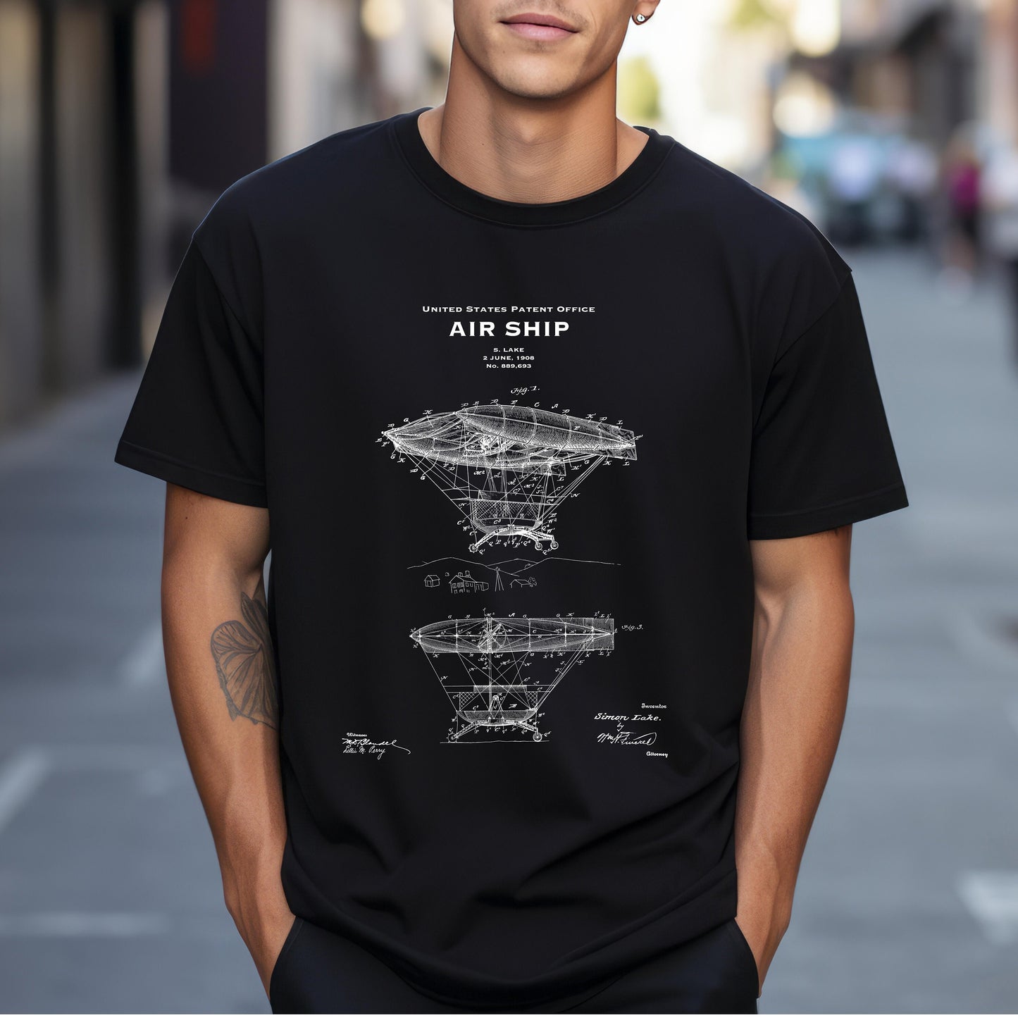 T shirt with US patent design from 1908 for a quirky vintage steampunk style airship. A quality T shirt as gift for airplane, pilot aviation