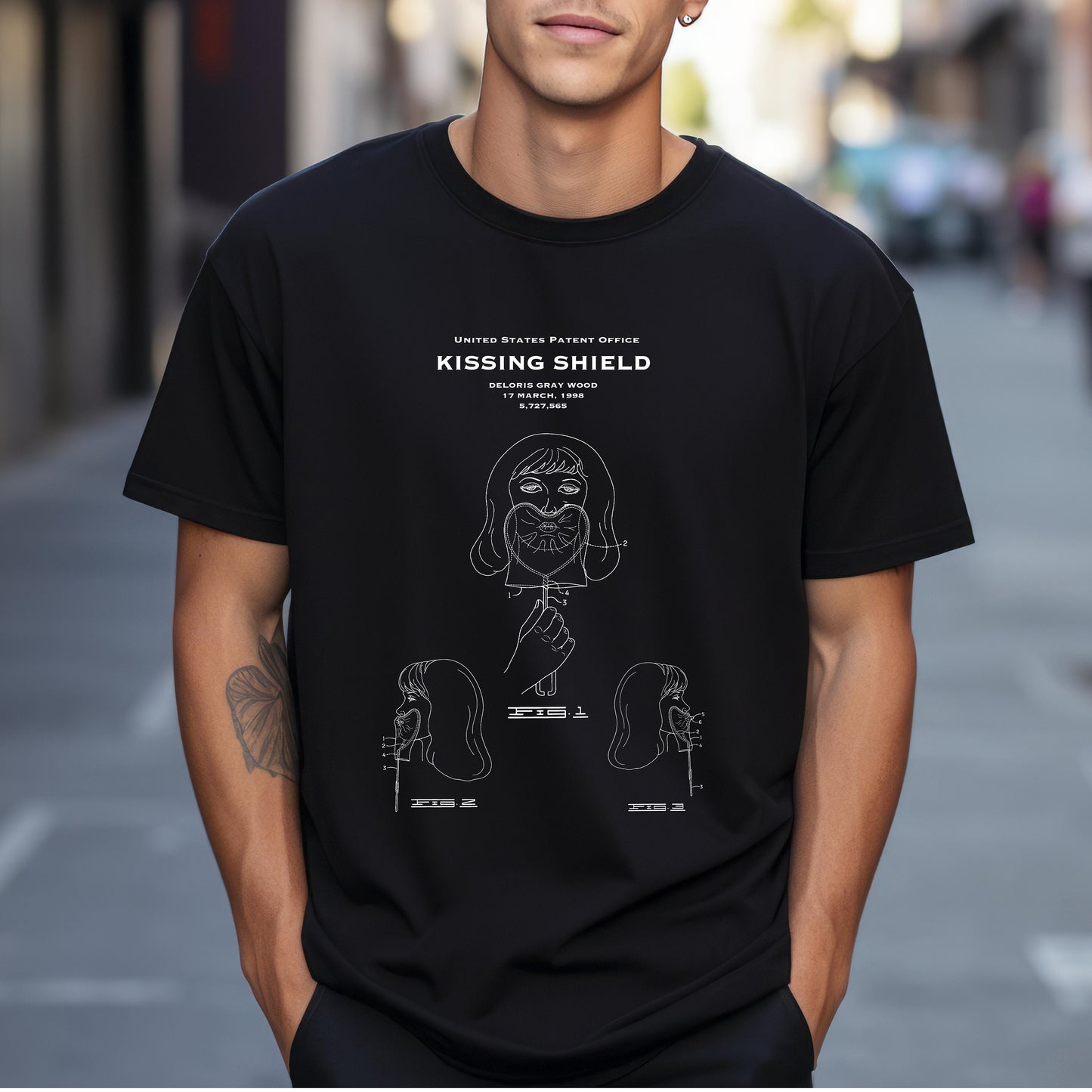 T shirt with US patent design from 1998 for a quirky kissing shield. Quality T shirt as gift for boyfriends, girlfriends, health, doctor