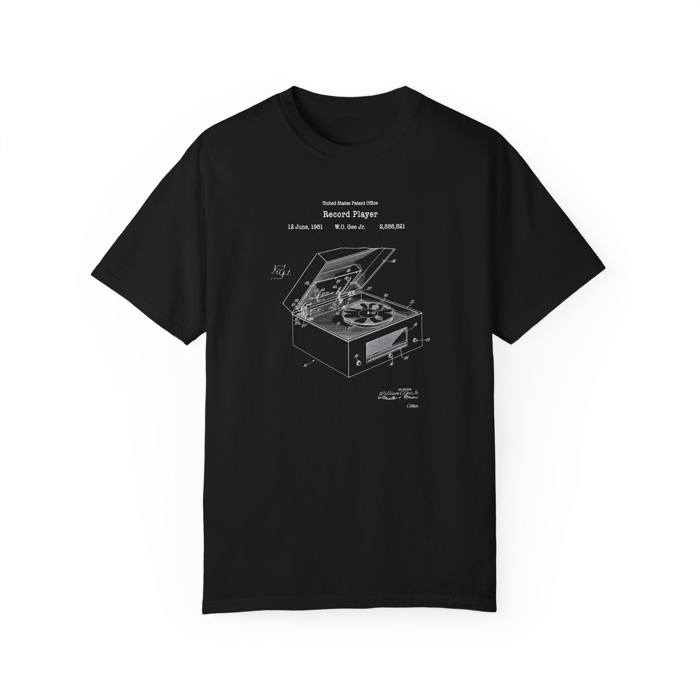 Retro record player design from US Patent Office. A quality T shirt perfect gift for music lovers, hifi audiophiles and baby boomers