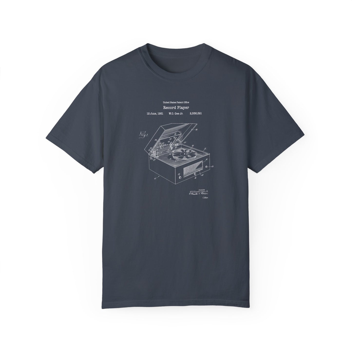 a gray t - shirt with a drawing of a record player