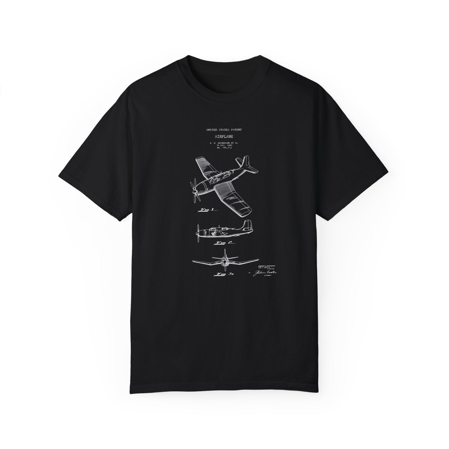 T shirt with US patent design for a US Air Force Douglas fighter plane from 1946. A quality T shirt as gift for aviation, airplane, pilot