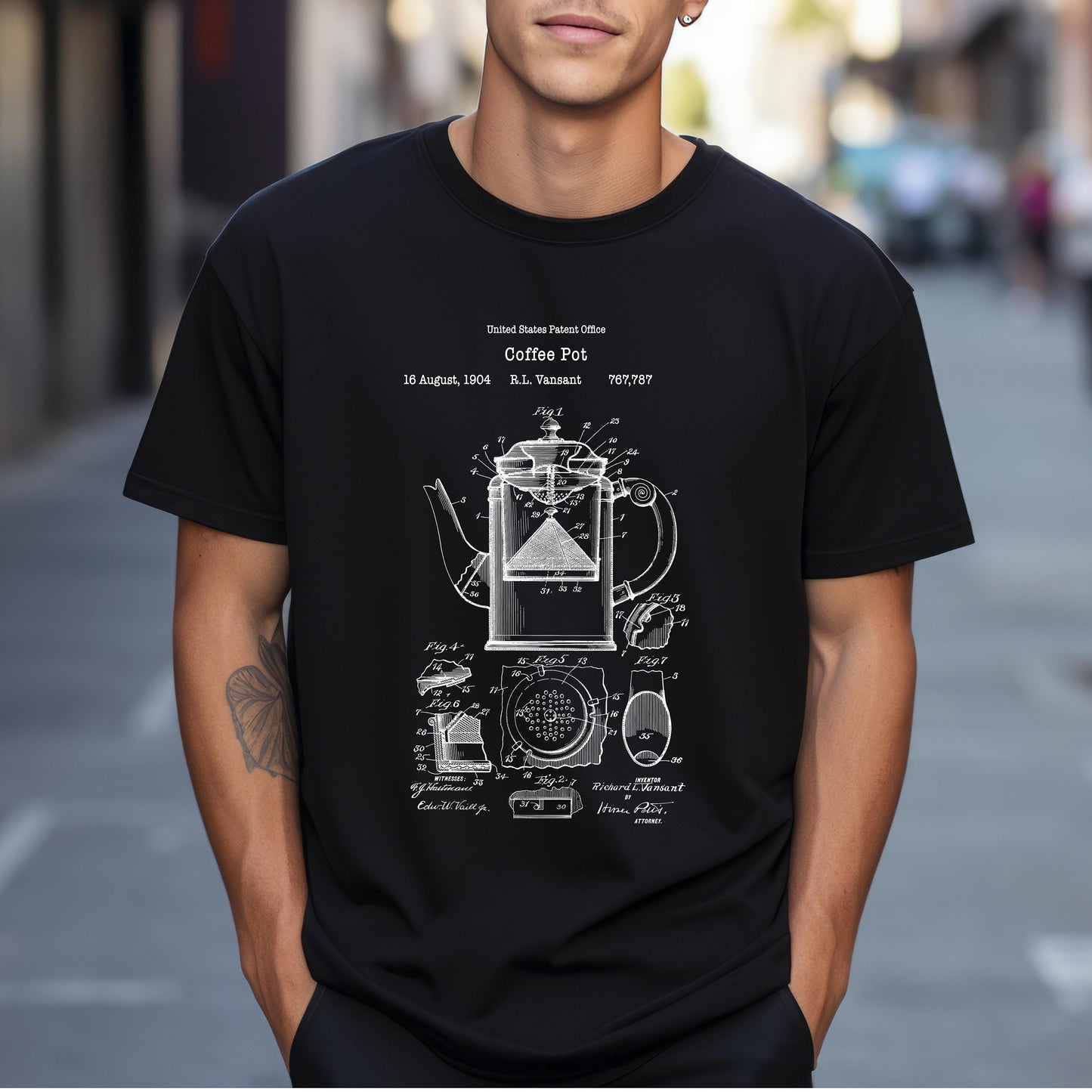 Vintage coffee pot design from US Patent Office. A quality T shirt perfect for coffee and caffeine lovers