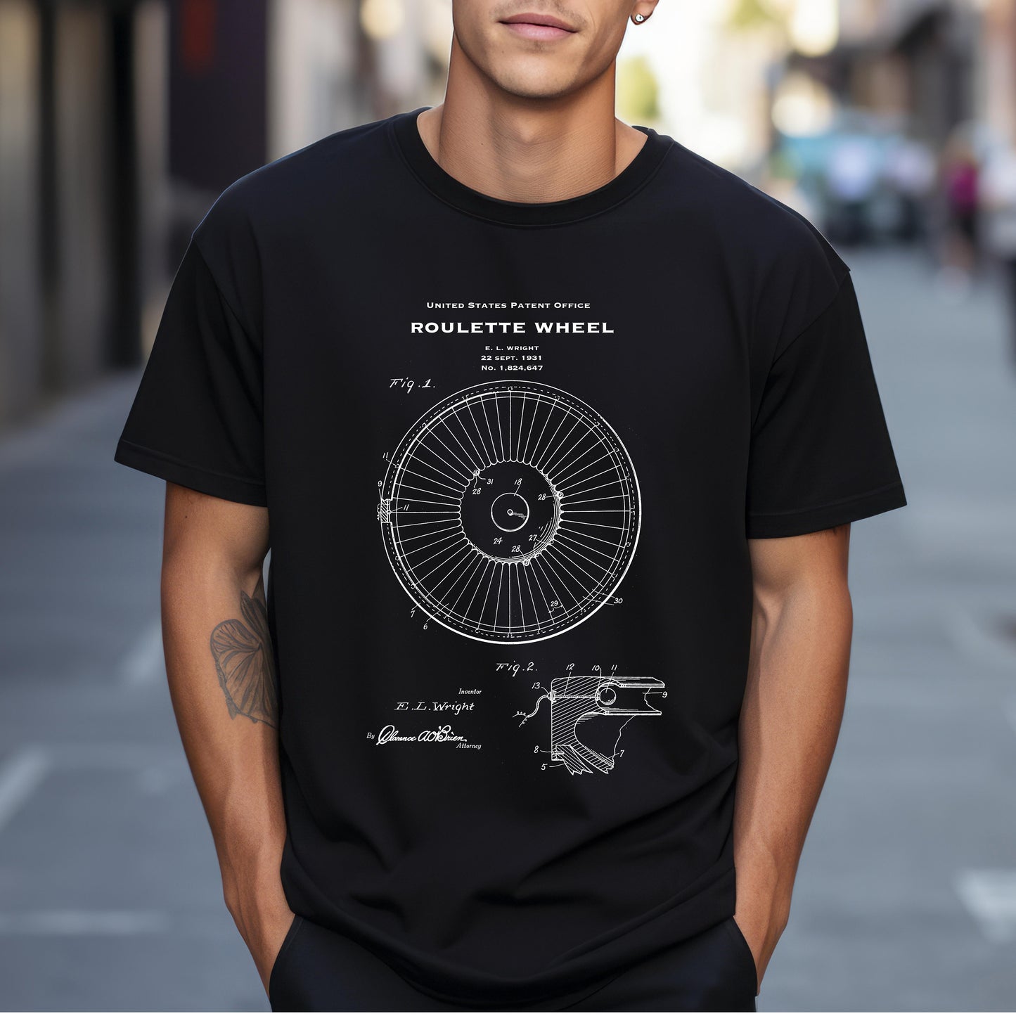 T shirt with US patent design from 1931 for a casino roulette wheel perfect gift for casino , gambling fans,